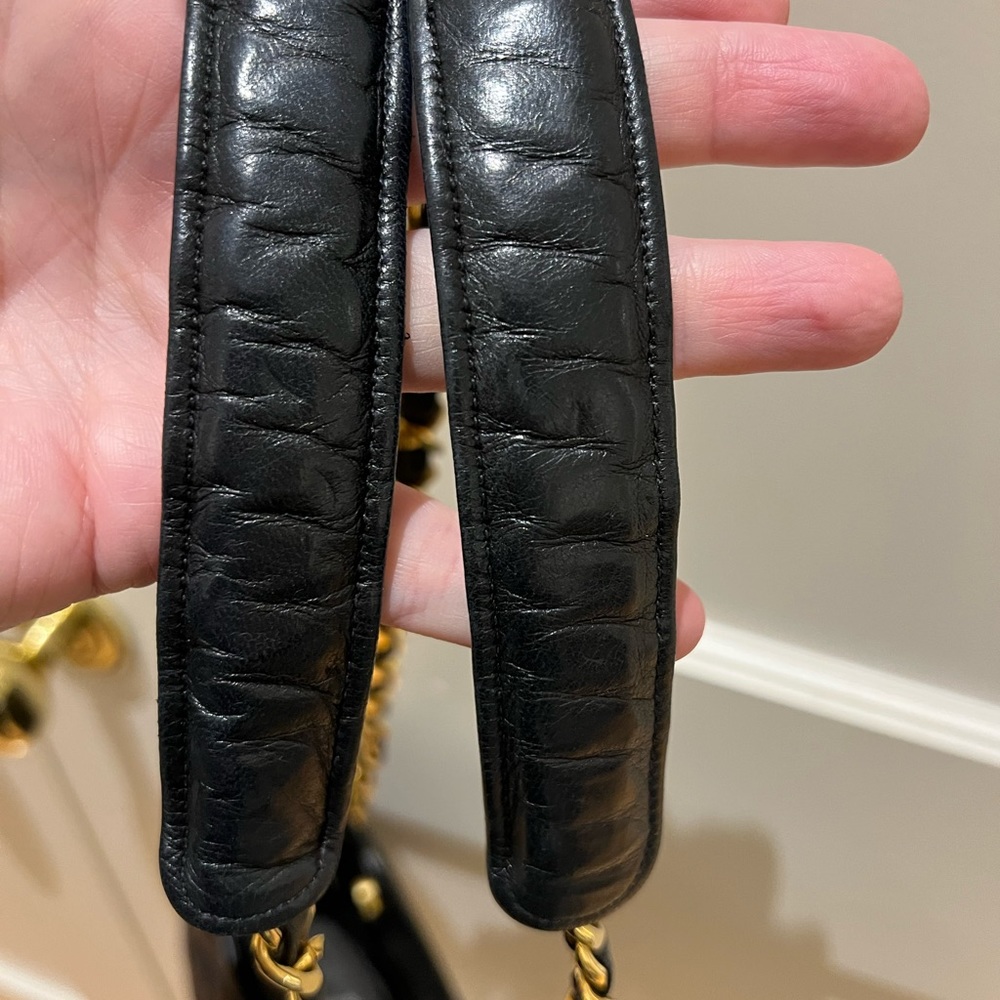 Vintage CHANEL Black Quilted Leather Shoulder Bag with 24K Gold Chain Straps - Picture 16 of 16